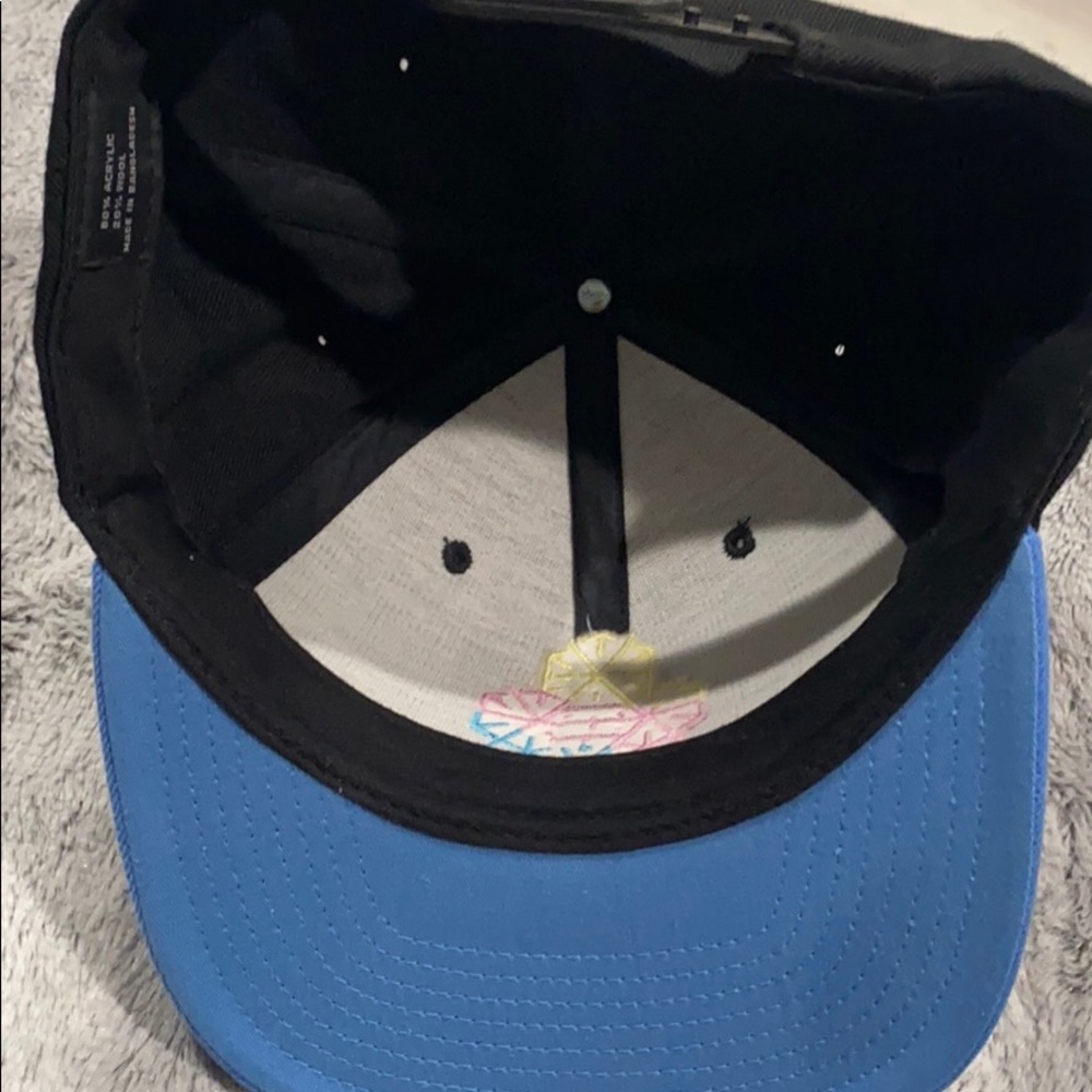 Coachella Hat - Picture 3 of 3